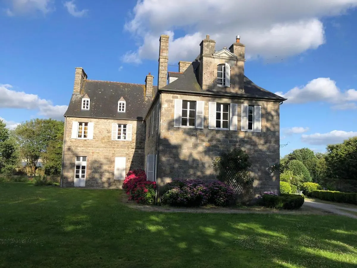 Bed and Breakfast Manoir de Roz Maria à Quintin Couette-café
